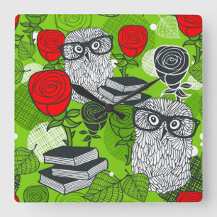 Owl in red roses quadratische wanduhr