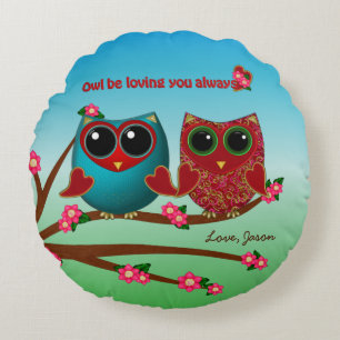 Owl liebt Ihr rundes Kissen