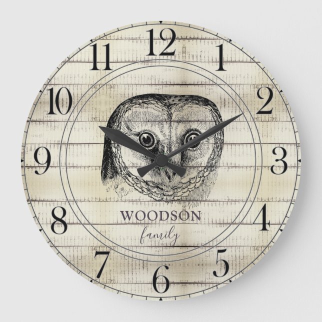 Owl Rustic Light Wood Family Name Large Clock Große Wanduhr (Vorderseite)
