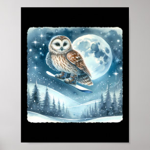Owl Snowboarden über Moonlit Snowy Landschaft. Sno Poster