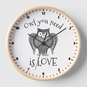 Owl you Need Wanduhr
