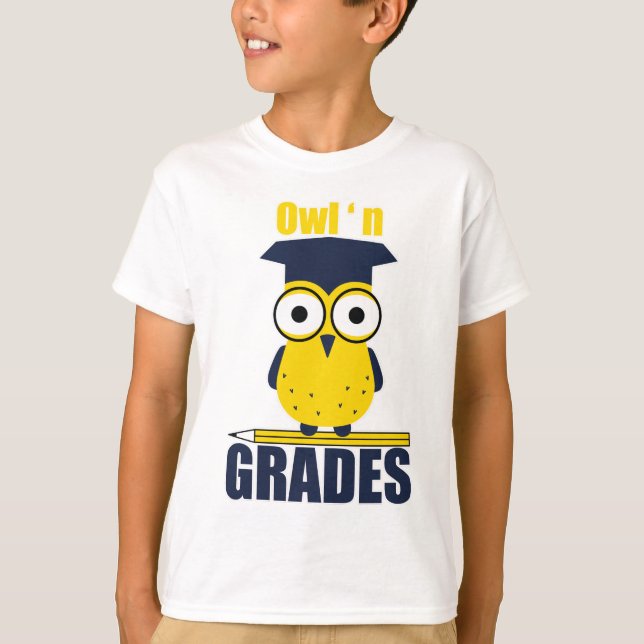 Owl'n Grades T-Shirt (Vorderseite)