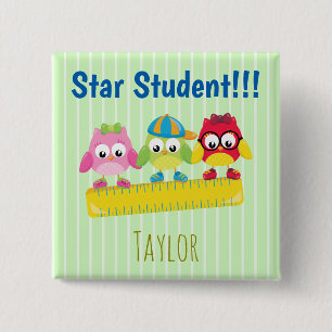Owls auf einem Ruler Star Student Button