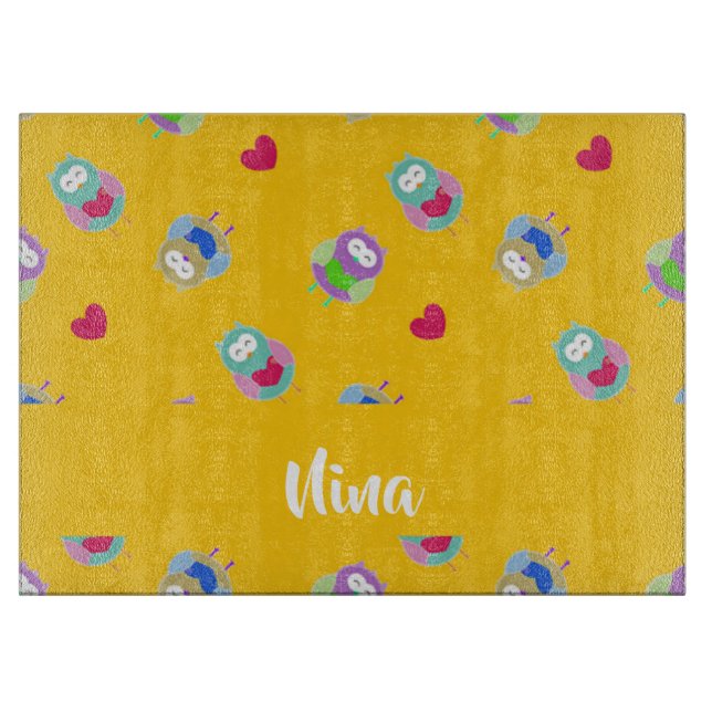 Owls mit Herz auf Orange Schneidebrett (Vorderseite)