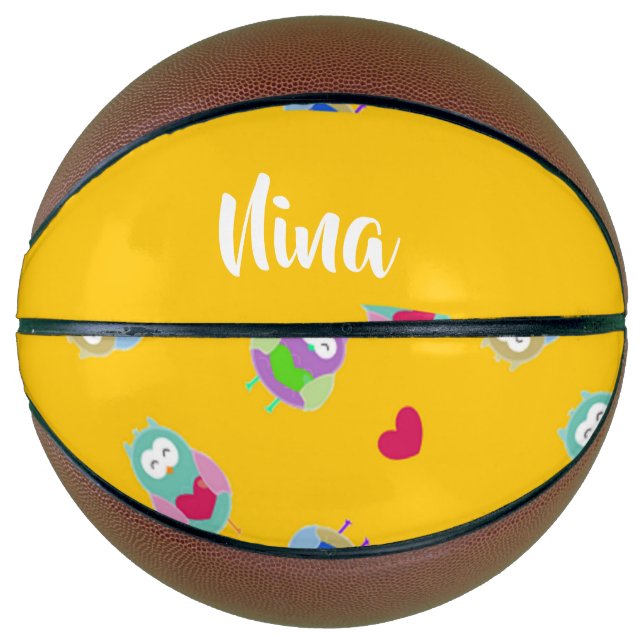 Owls mit Herzen auf Orange Basketball (Vorderseite)