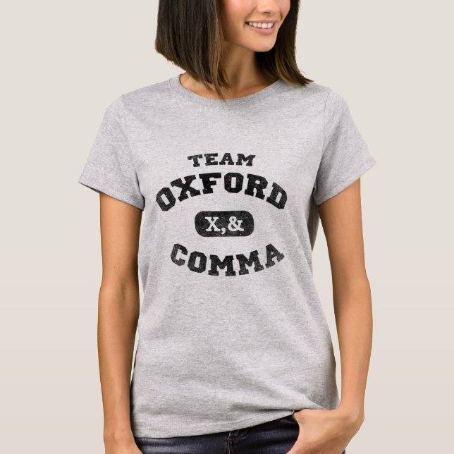 Oxford-Komma-Team 819 T-Shirt (Vorderseite)
