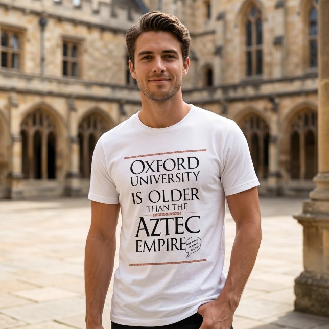 Oxford vs. Aztec Empire Fun Fact Design Tri-Blend Shirt (Von Creator hochgeladen)