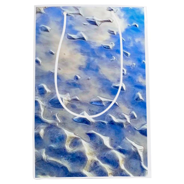 Ozean und Himmelblau Mittlere Geschenktüte (Vorderseite)