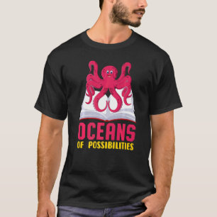 Ozeane mit möglichen Oktopus Sommerlesen 202 T-Shirt