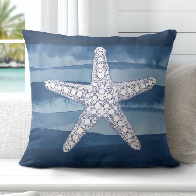 Ozeane Starfish Blaues Kissen (Coastal Elegance Redefined: Explore Totally Coast's Exclusive Pillow Designs)