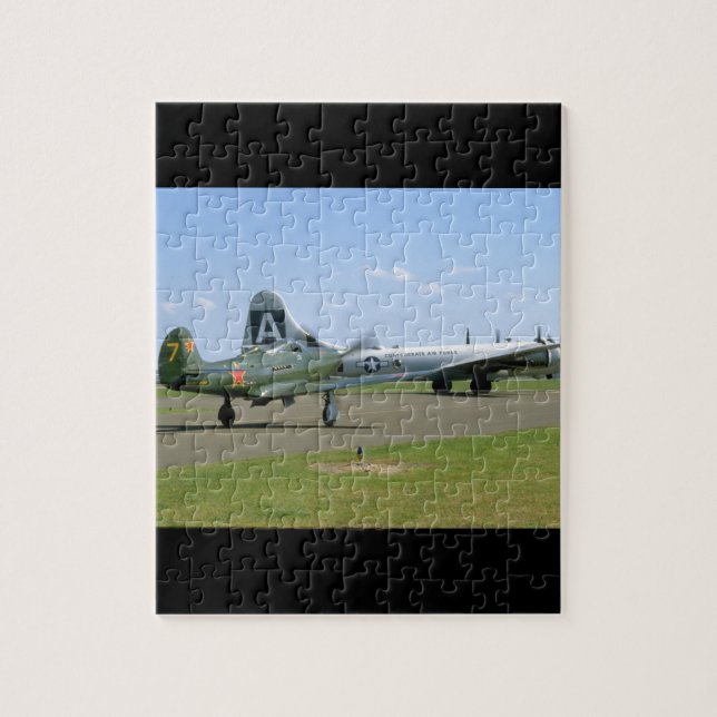 P39 Airacobra, B29, auf Runway_WWII Flugzeuge Puzzle (Vertikal)