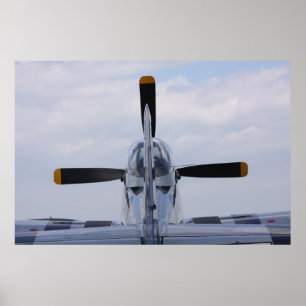 P51 Mustang für den Flug bereit Poster