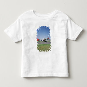 P-51 C Tuskegee Red Tail Flugzeug auf der CAF Air Kleinkind T-shirt