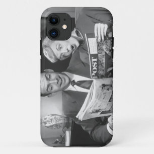 Paar beim Lesen einer Zeitschrift Case-Mate iPhone Hülle