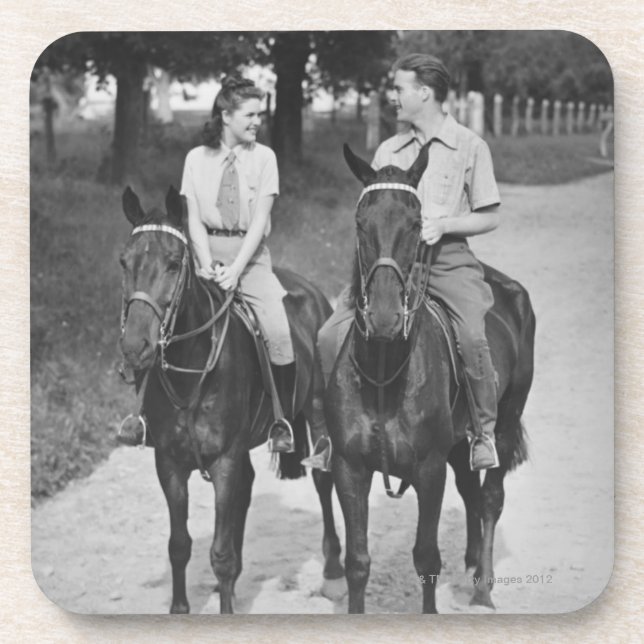 Paar beim Reiten auf Pferden Untersetzer (Vorderseite)