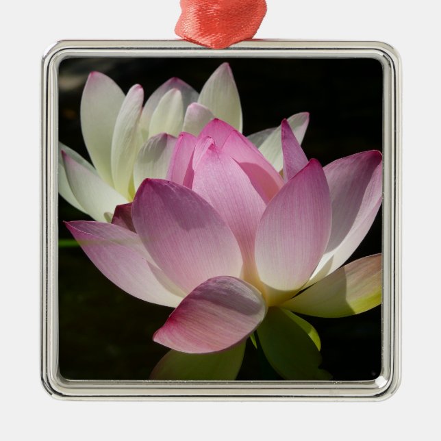 Paar der Lotus-Blume II Ornament Aus Metall (Vorne)