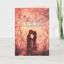 Paar in Liebe Silhouette und Wald Valentines Karte