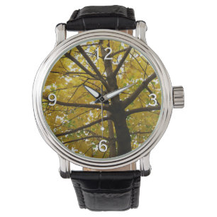Paare der gelben Ahornbäume Herbstnatur Armbanduhr