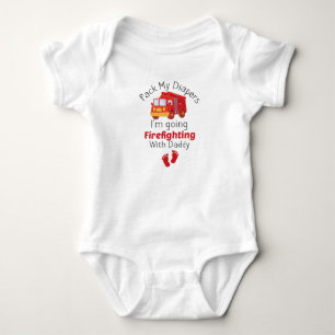 Pack meine Windeln, ich gehe mit Papa zum Feuerweh Baby Strampler