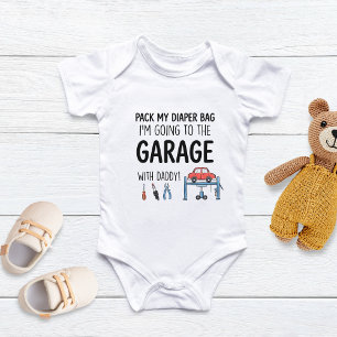 Pack meine Windeltasche, ich gehe in die Garage Baby Strampler
