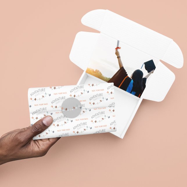 Packen Sie Ihr Bags Adventure Awarts Tissue Paper Seidenpapier (Celebrate a new adventure with this, "Adventure Awaits - Pack your bags" tissue paper! )