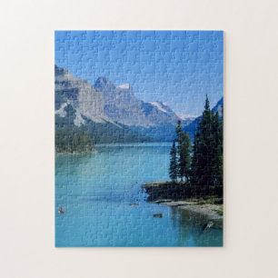 Paddeln auf dem Maligne Lake bei Spirit Island Puzzle