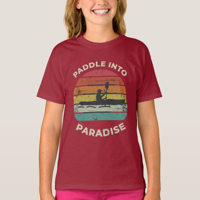 "Paddeln ins Paradies." in mehrfarbigen Farben: T-Shirt (Vorderseite)