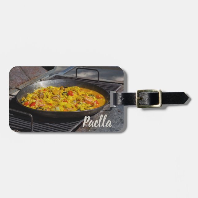 Paella wird auf einem Grillgeschenk für Koch gekoc Gepäckanhänger (Vorderseite horizontal)