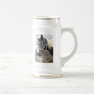 Paint Pinto Pferd Bierglas