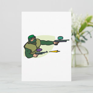 Paintball-Spieler mit Dual-Marker-Action-Sport Einladung