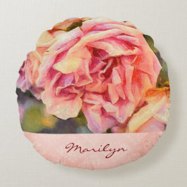 Painterly Pink Roses on Damask Mit Monogramm Rundes Kissen