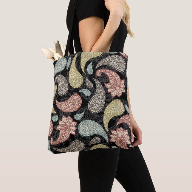 Paisley-Muster  (Von Nahem)