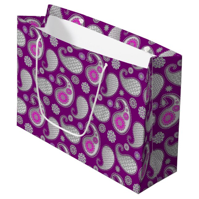 Paisley-Muster, Silver Gray / Grau on Deep Lila Große Geschenktüte (Vorderseite Schrägansicht)