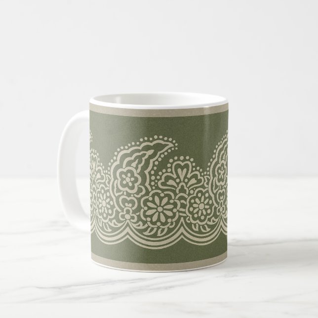 Paisley über die Tasse des grünen Kaffees (Vorderseite Links)