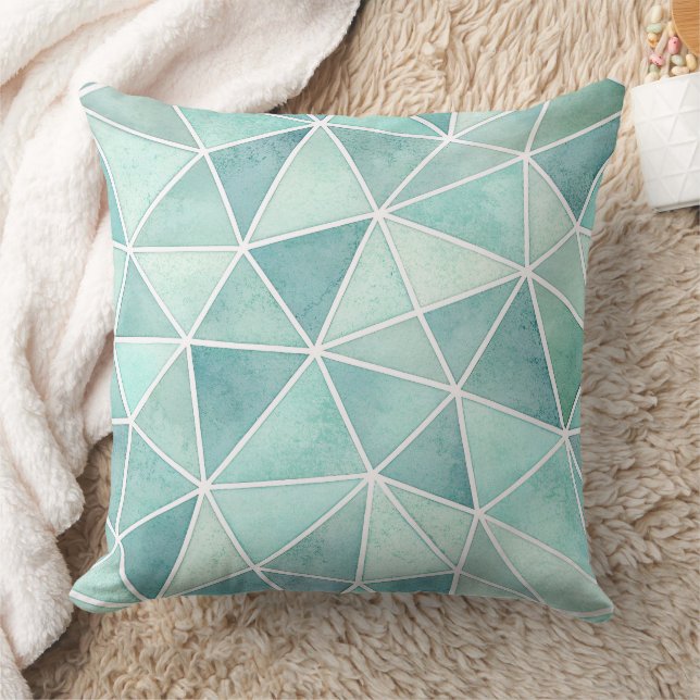 Pale Aqua Geometric Mosaic – Polygon Kissen (Decke)