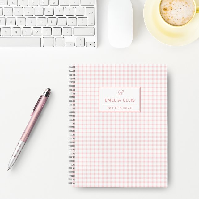Pale Pink Gingham Grandmillennial Monogram Name N Notizbuch (Von Creator hochgeladen)