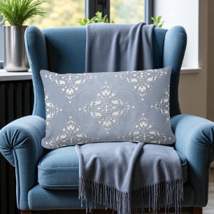 Pale Silvery Blue Damask Lendenkissen