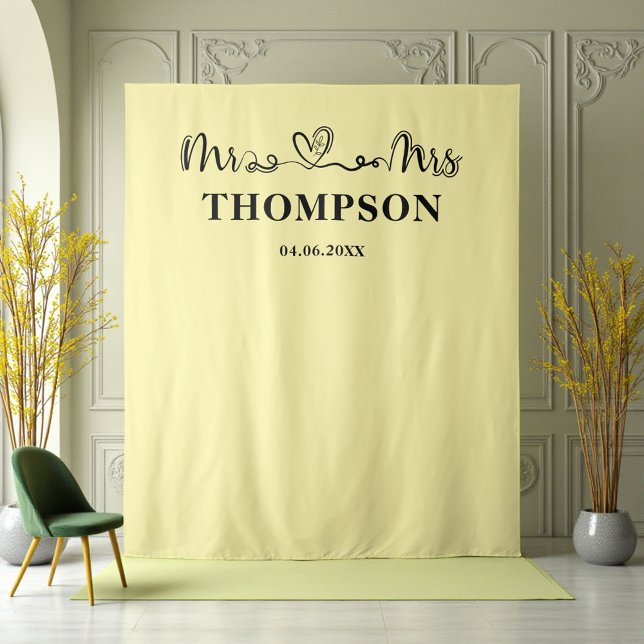 Pale Yellow | Mr and Mrs Elegant Simple Backdrop Wandteppich (Von Creator hochgeladen)