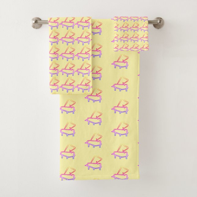 Pale Yellow Piano Embellished  Badhandtuch Set (Insitu)