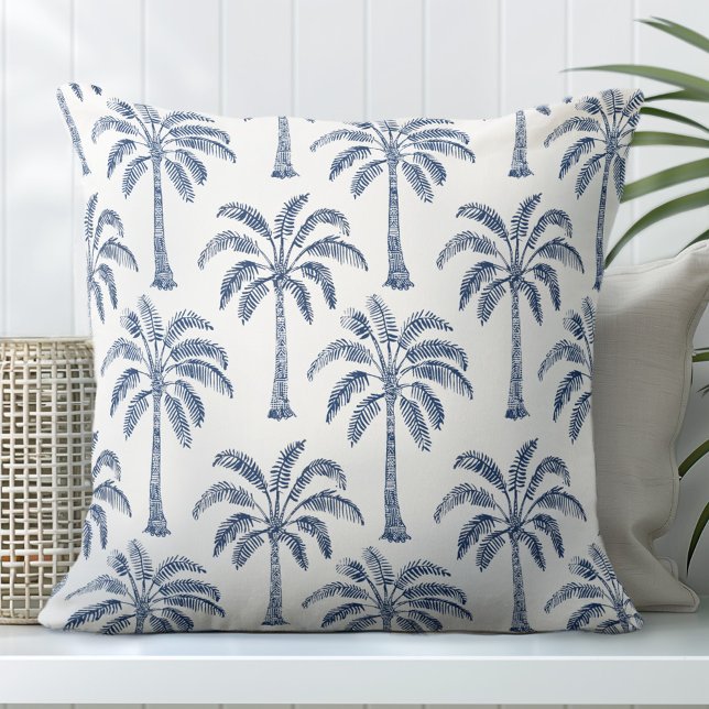 Palm Trees Blue White Throw Kissen (Von Creator hochgeladen)