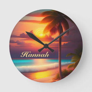 Palme am Strand bei Sonnenuntergang Runde Wanduhr