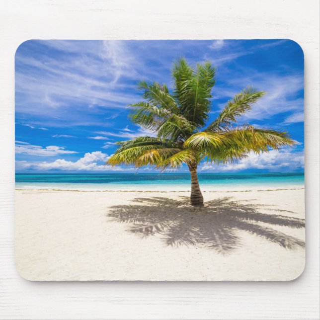 Palme auf weißem Sand-Strand Mousepad (Vorne)
