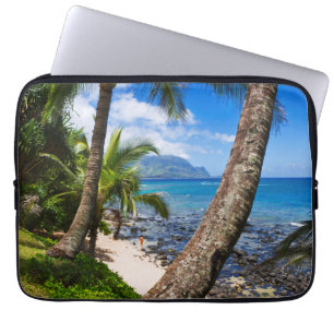 Palmen entlang Hideaways Beach Laptopschutzhülle