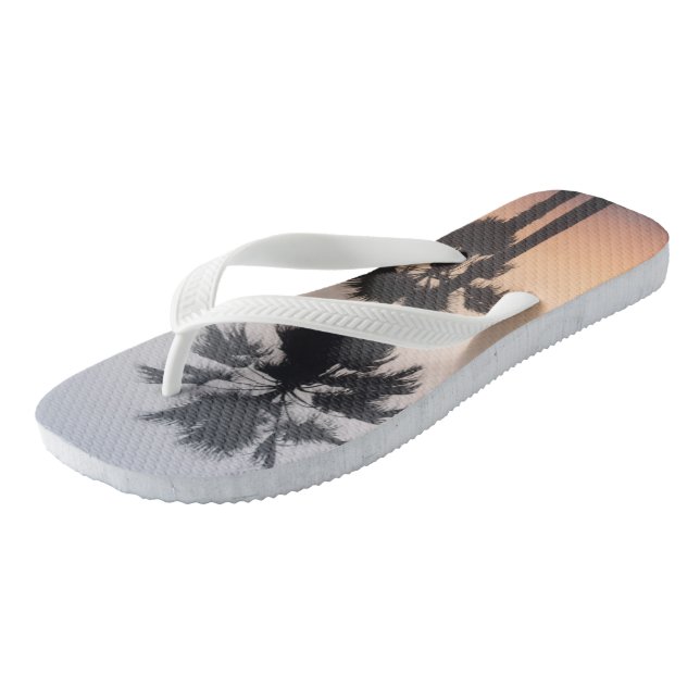 Palmen Silhouetten bei Dämmerung Flip Flops (Schrägansicht)