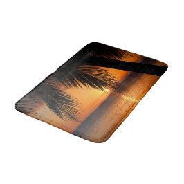 Palmenbaum über Orange Sunset Beach Szene Badematte