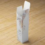 Pampas Grass und Boho Weinbox<br><div class="desc">Elegante und schöne weiße Orchideen, Pampas-Gras und Goldweinkästen</div>