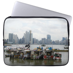 Panama-Stadt Skyline mit Fischerbooten Laptopschutzhülle