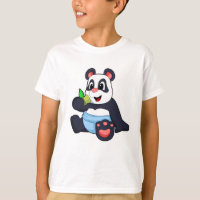 Panda als Baby mit Bambus