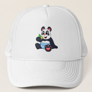 Panda als Baby mit Bambus Truckerkappe