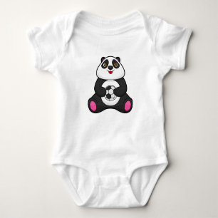 Panda als Fußballspieler mit Fußball Baby Strampler